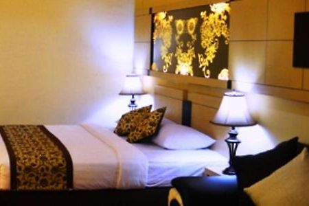 Srikandi Guesthouse Malang Pokój zdjęcie
