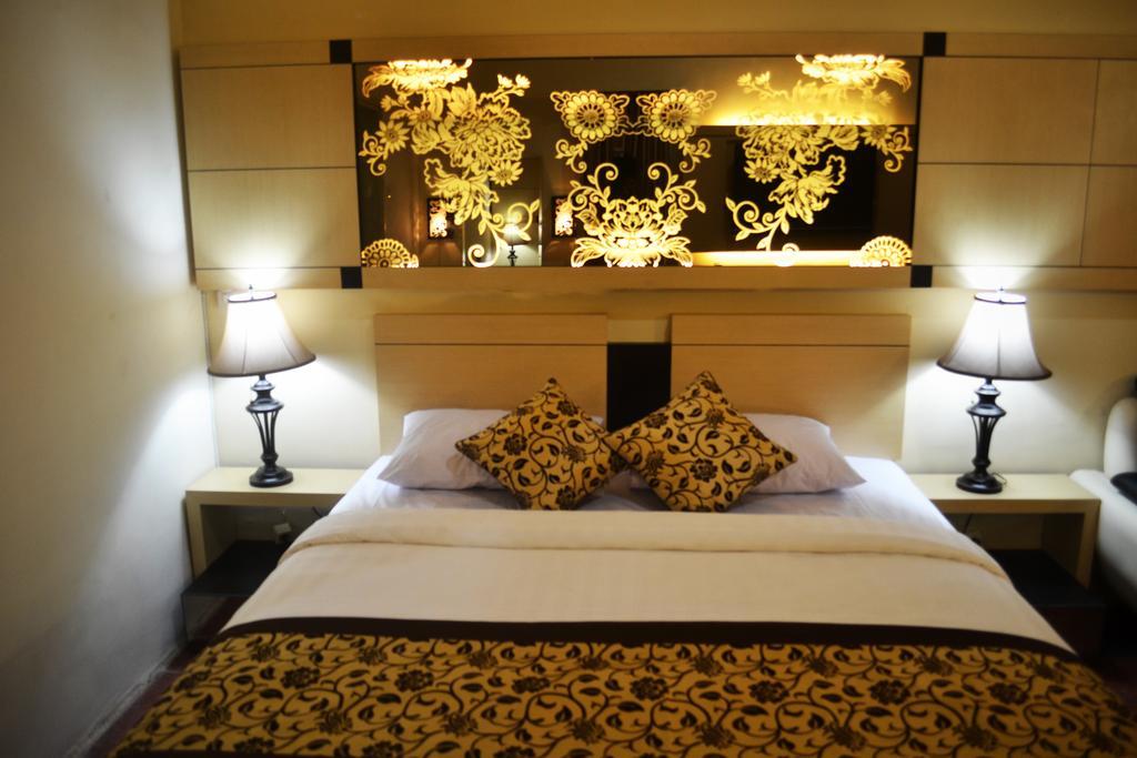 Srikandi Guesthouse Malang Pokój zdjęcie